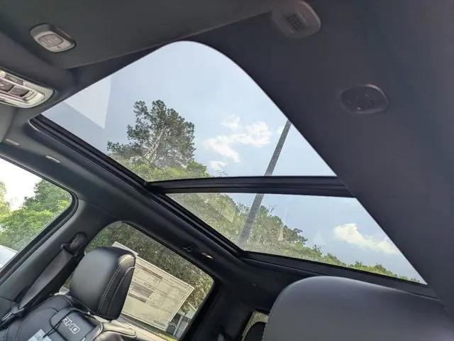 2026 Ram 1500 RHO Crew Cab 4x4 5'7" Box