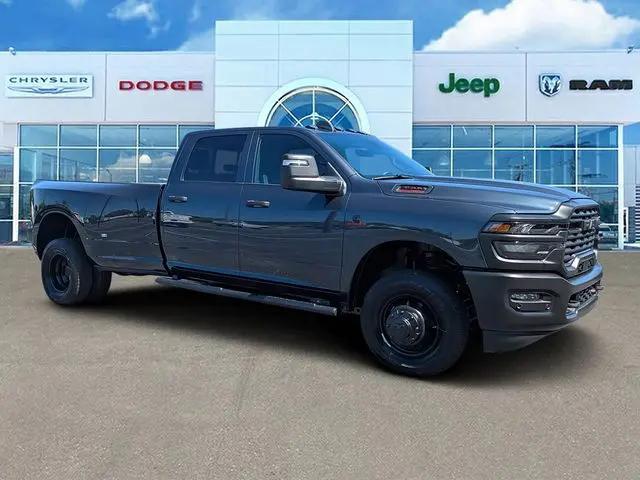 2026 Ram 3500 Tradesman Crew Cab 4x4 8' Box for sale in Hinesville, GA