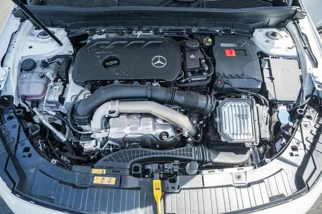 2026 Mercedes-Benz GLB 4MATIC