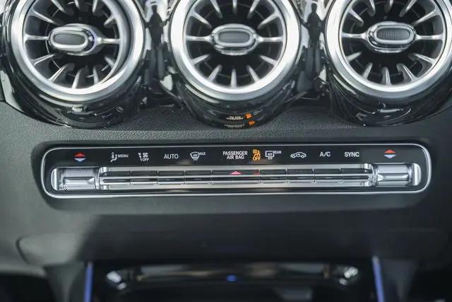 2026 Mercedes-Benz GLB 4MATIC