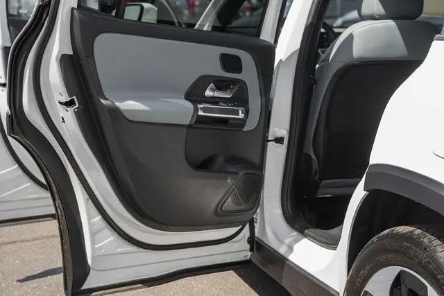 2026 Mercedes-Benz GLB 4MATIC