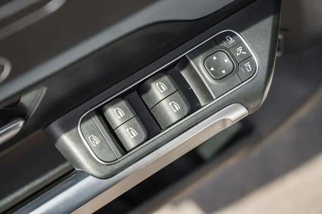 2026 Mercedes-Benz GLB 4MATIC