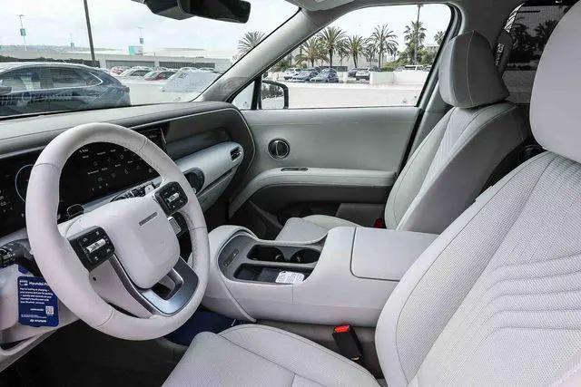 2026 Hyundai Palisade Hybrid Blue SEL 8P