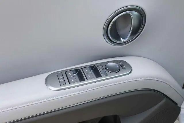 2026 Hyundai Palisade Hybrid Blue SEL 8P
