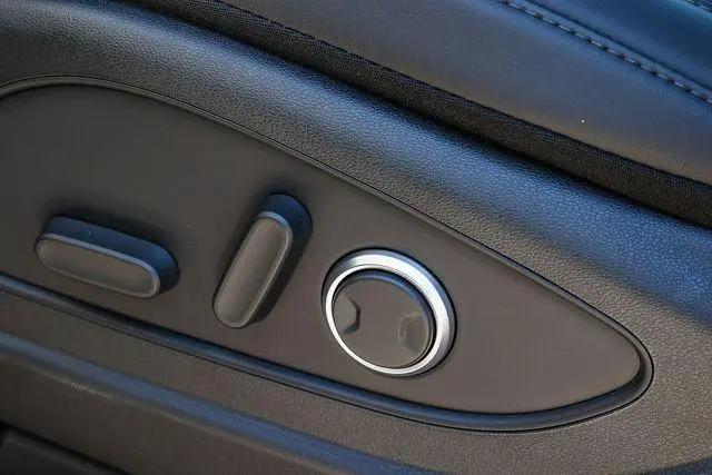 2026 Hyundai Palisade Hybrid Blue SEL 8P