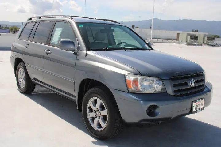 2005 Toyota Highlander Base V6