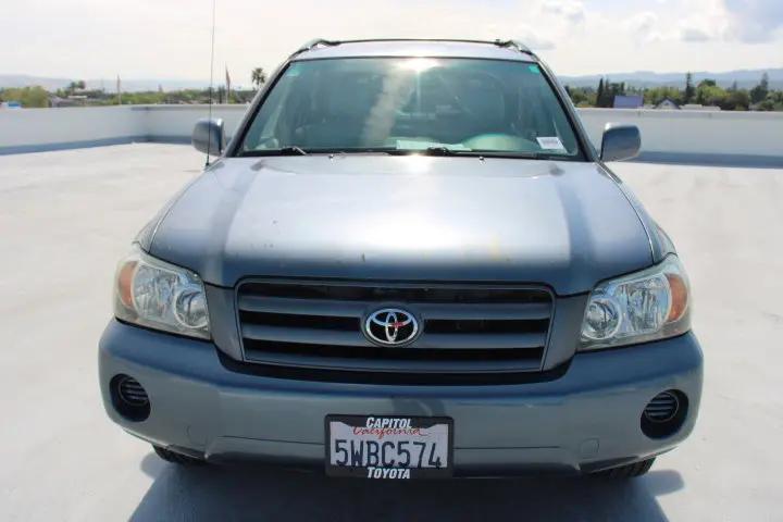 2005 Toyota Highlander Base V6
