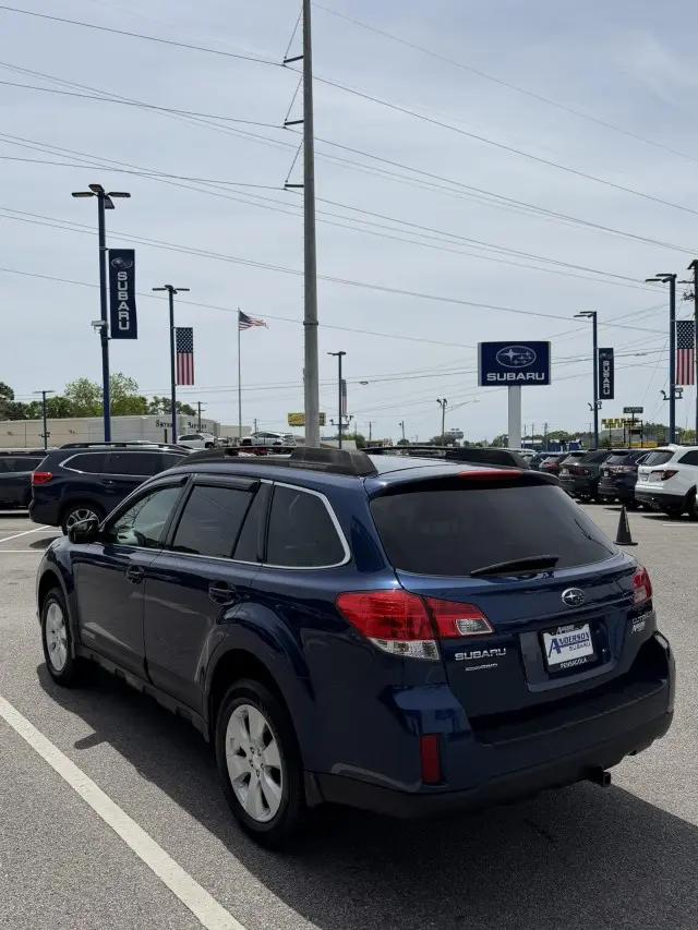 2011 Subaru Outback 2.5i Premium