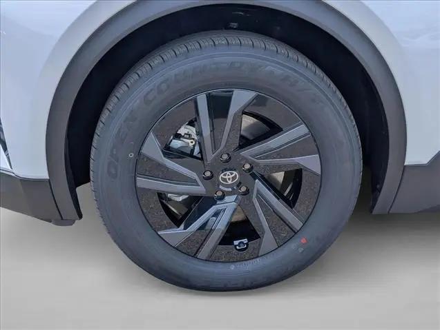 2026 Toyota C-HR SE