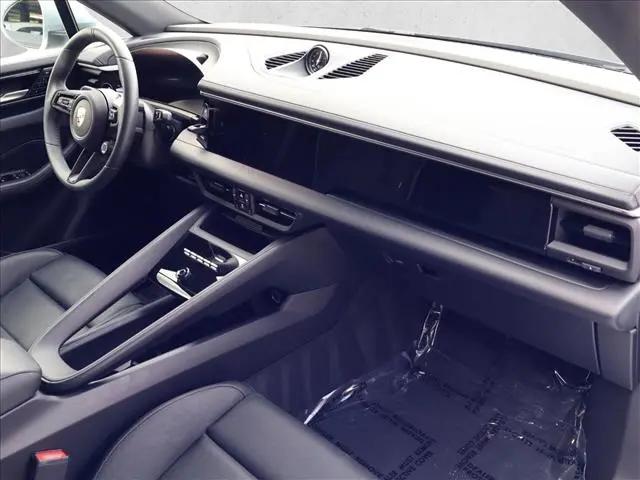 2025 Porsche Macan Electric Macan Electric