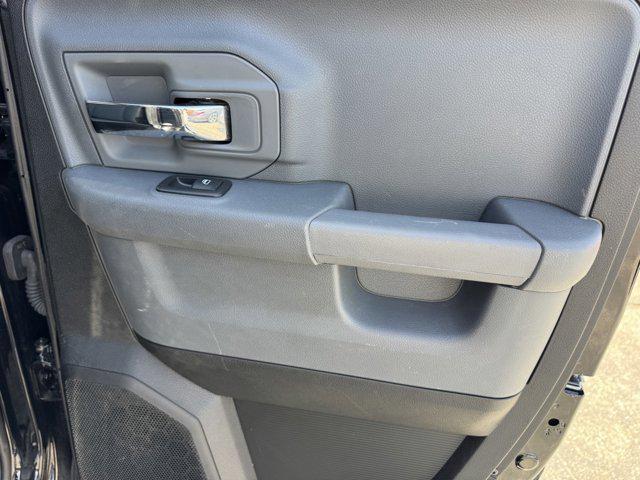 2024 Ram 1500 Classic SLT Quad Cab 4x2 6'4" Box