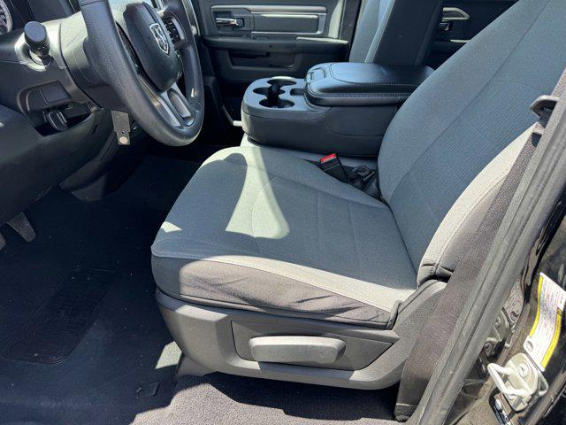 2024 Ram 1500 Classic SLT Quad Cab 4x2 6'4" Box