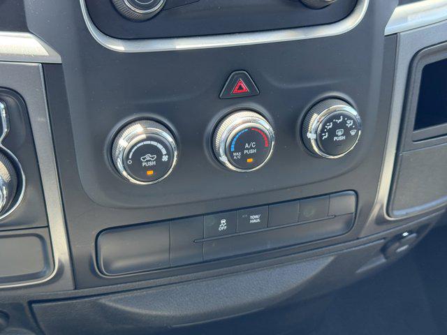 2024 Ram 1500 Classic SLT Quad Cab 4x2 6'4" Box