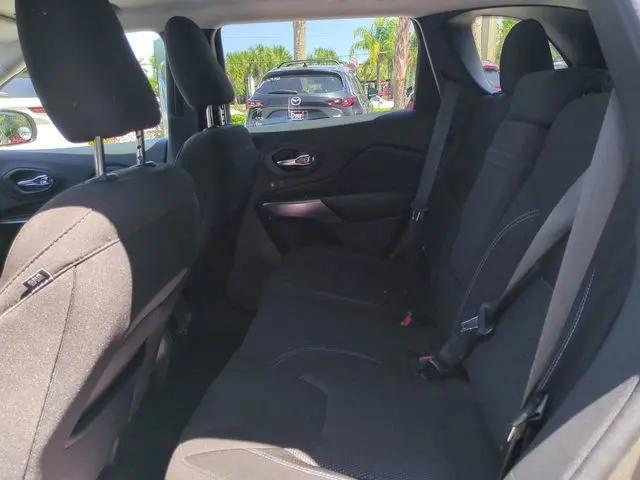 2019 Jeep Cherokee Latitude FWD