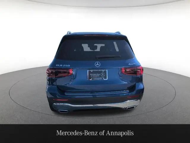 2026 Mercedes-Benz GLB 4MATIC