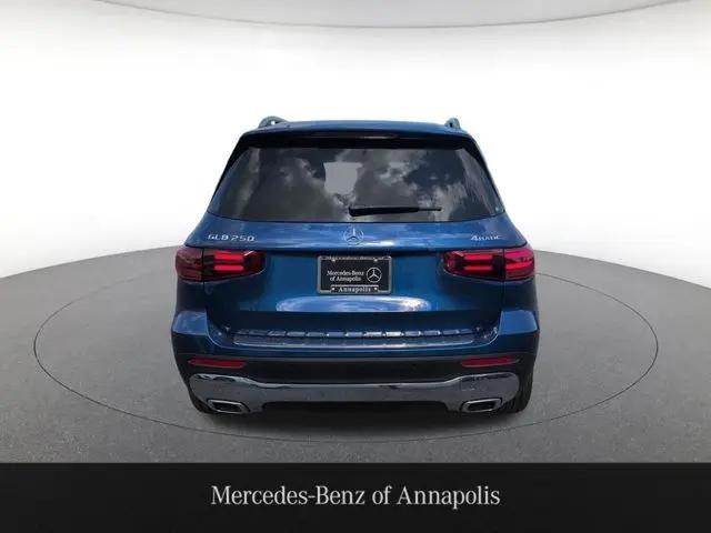 2026 Mercedes-Benz GLB 4MATIC