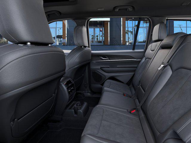 2026 Jeep Grand Cherokee L Altitude 4x2