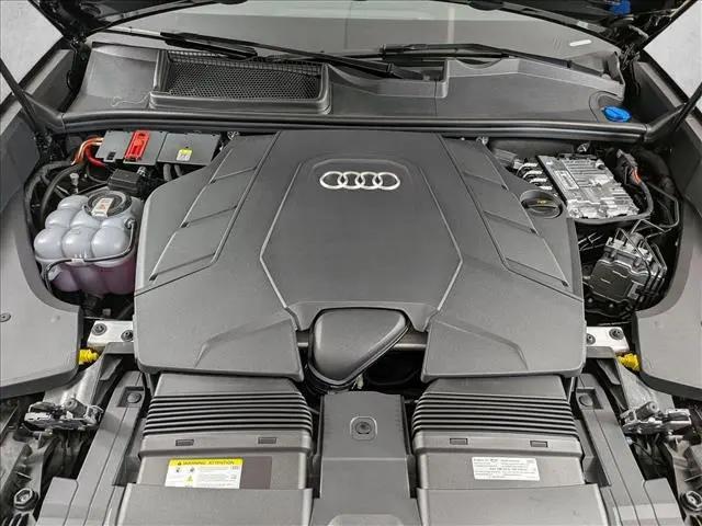 2026 Audi Q8 Premium Plus 55 TFSI quattro Tiptronic