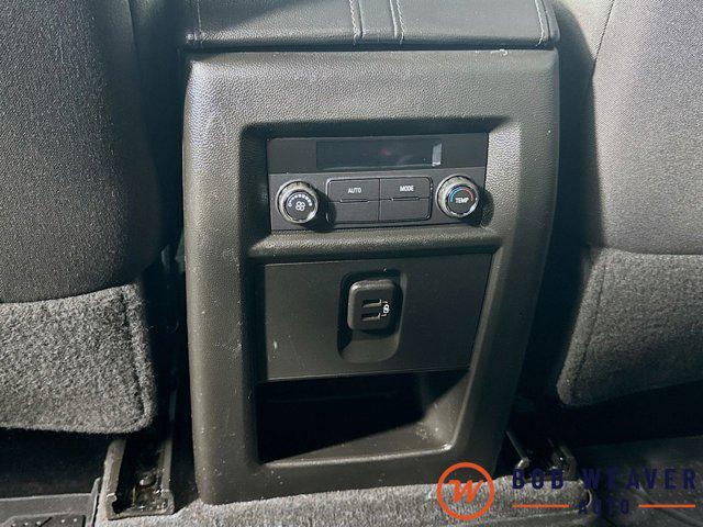 2023 Chevrolet Traverse AWD LT Cloth