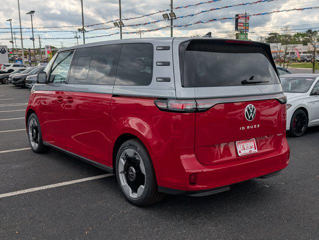 2025 Volkswagen ID. Buzz Pro S Plus with 4MOTION