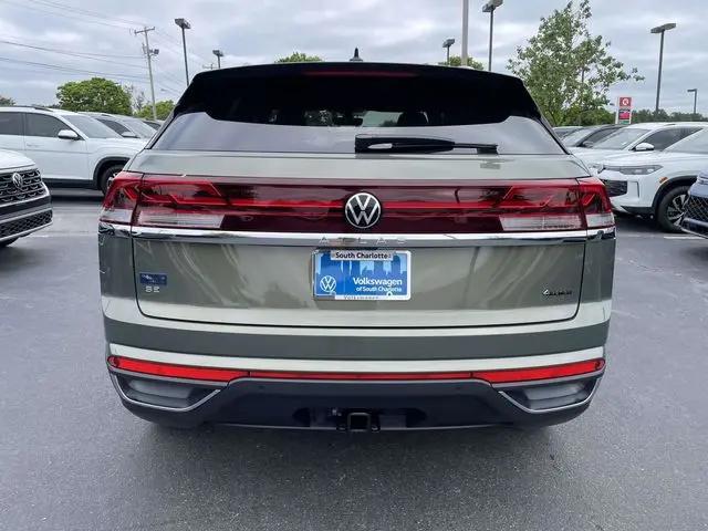2026 Volkswagen Atlas Cross Sport SE with Technology