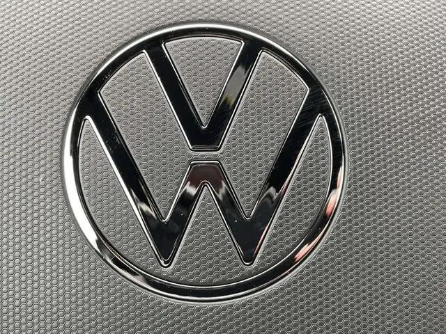 2026 Volkswagen Atlas Cross Sport SE with Technology