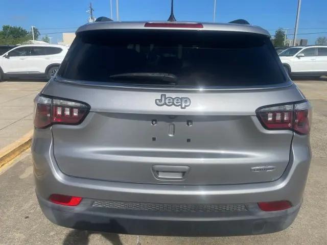 2018 Jeep Compass Latitude FWD