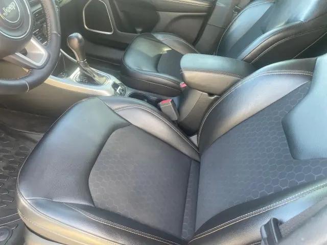 2018 Jeep Compass Latitude FWD