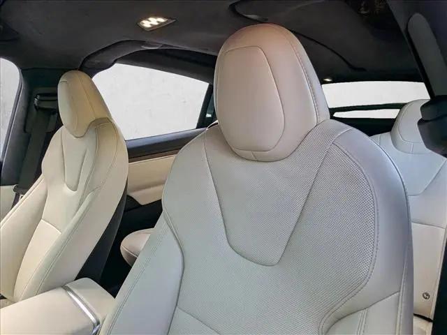 2023 Tesla Model X Standard Range