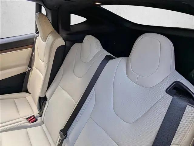 2023 Tesla Model X Standard Range