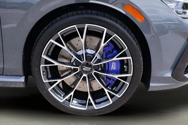 2026 Volkswagen Golf R Base