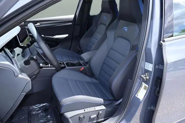 2026 Volkswagen Golf R Base