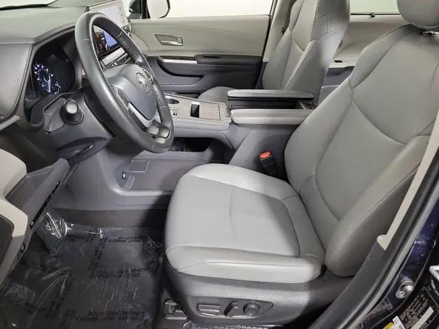 2024 Toyota Sienna XLE