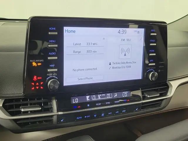 2024 Toyota Sienna XLE