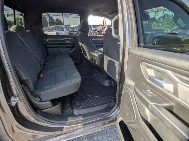 2019 Ram 1500 Big Horn/Lone Star Crew Cab 4x4 5'7" Box