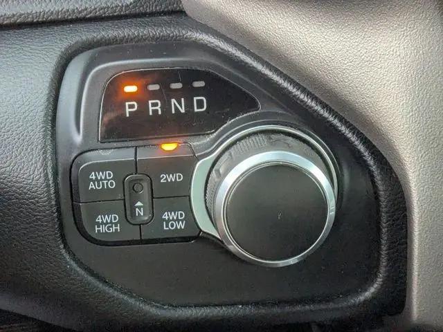 2019 Ram 1500 Big Horn/Lone Star Crew Cab 4x4 5'7" Box