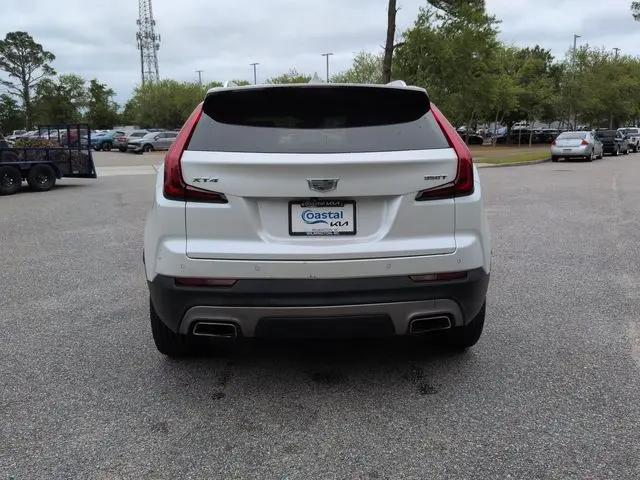 2021 Cadillac XT4 FWD Premium Luxury