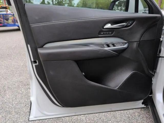 2021 Cadillac XT4 FWD Premium Luxury