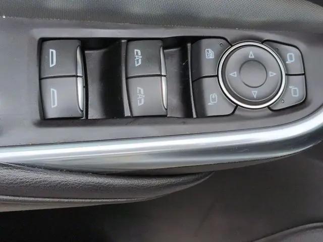 2021 Cadillac XT4 FWD Premium Luxury