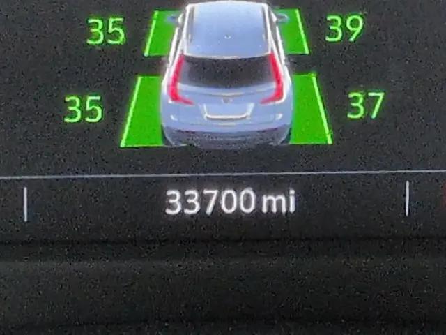 2021 Cadillac XT4 FWD Premium Luxury
