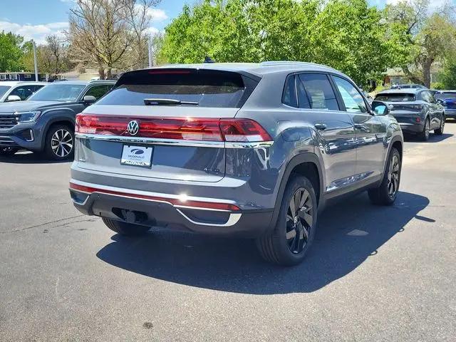 2026 Volkswagen Atlas Cross Sport SE with Technology