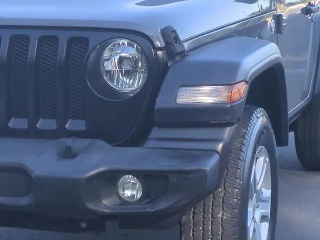 2020 Jeep Wrangler Sport S 4x4