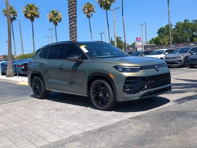 2026 Volkswagen Tiguan SE R-Line Black