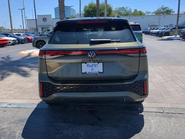 2026 Volkswagen Tiguan SE R-Line Black