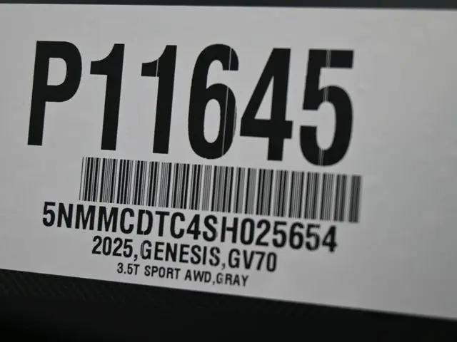 2025 Genesis GV70 3.5T AWD Sport