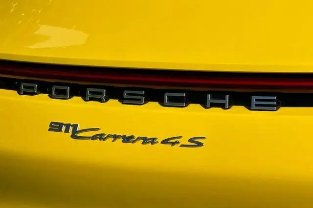 2023 Porsche 911 Carrera 4S Cabriolet
