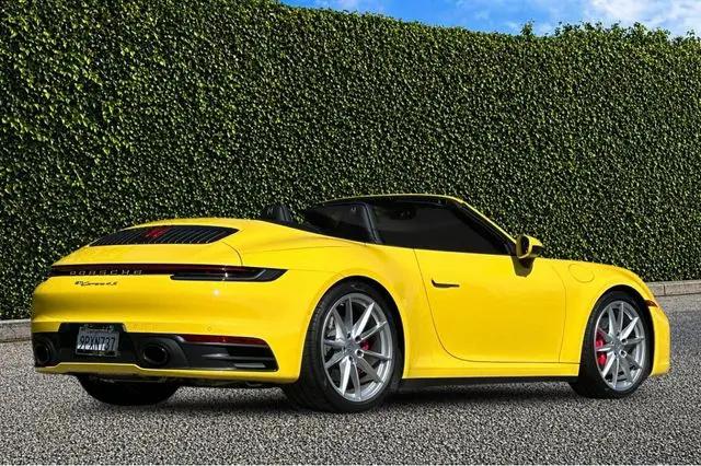 2023 Porsche 911 Carrera 4S Cabriolet