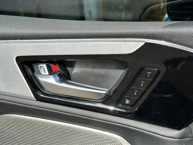 2023 Acura MDX Standard