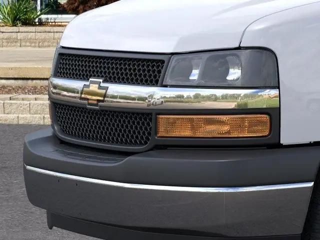 2026 Chevrolet Express Cargo Van 2500 Regular Wheelbase, WT, RWD