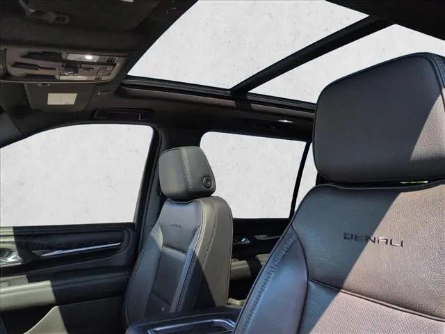 2023 GMC Yukon XL 4WD Denali